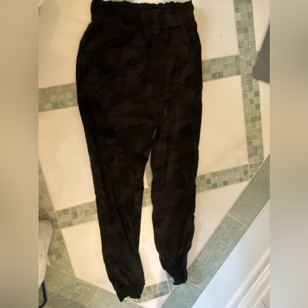 Lulu Camo Joggers Size 2